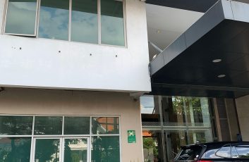 Ruko 4 lantai Samping Hotel Aston Solo